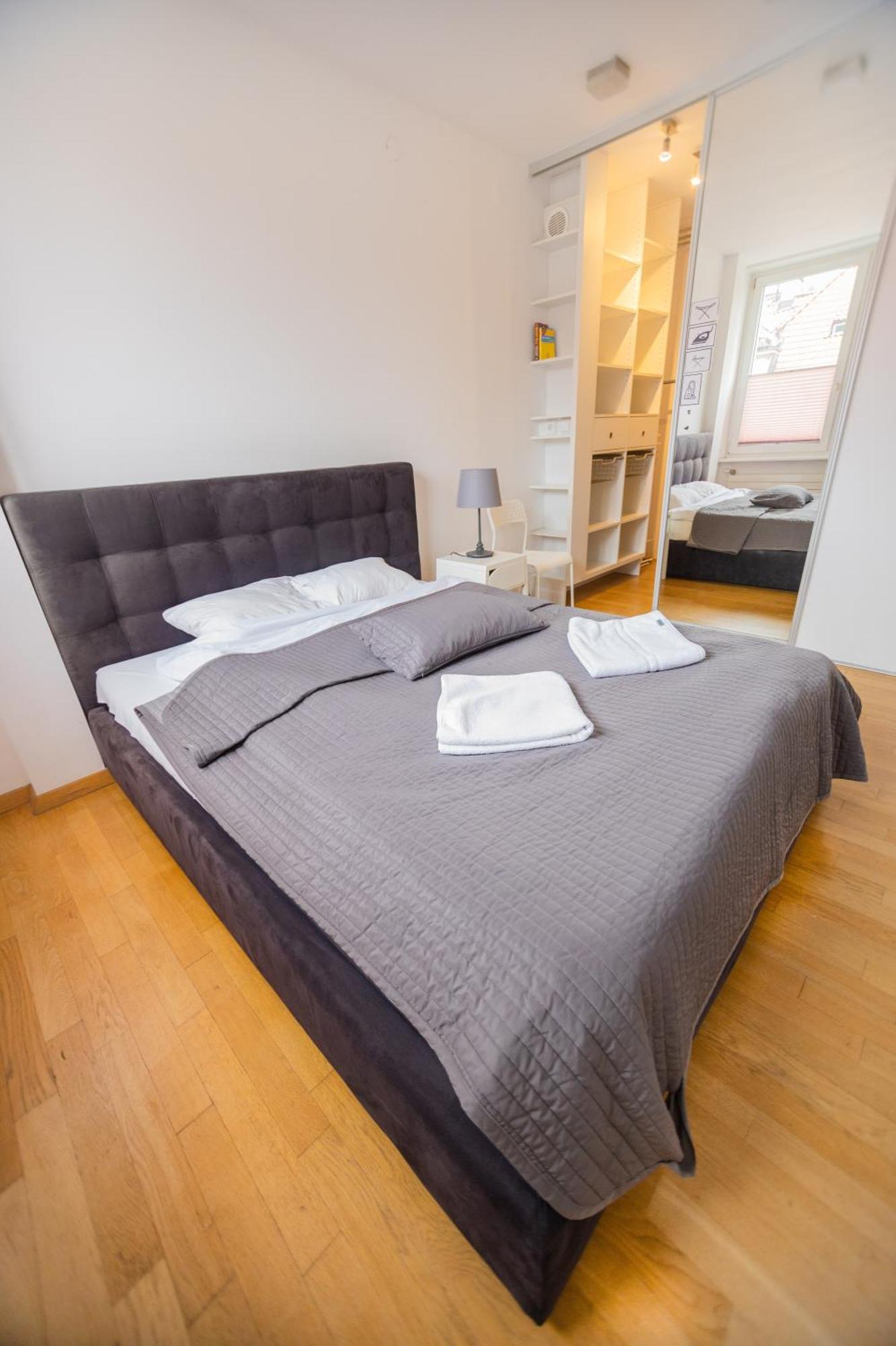 Spacious Flat In The Old Town. Apartament Warszawa