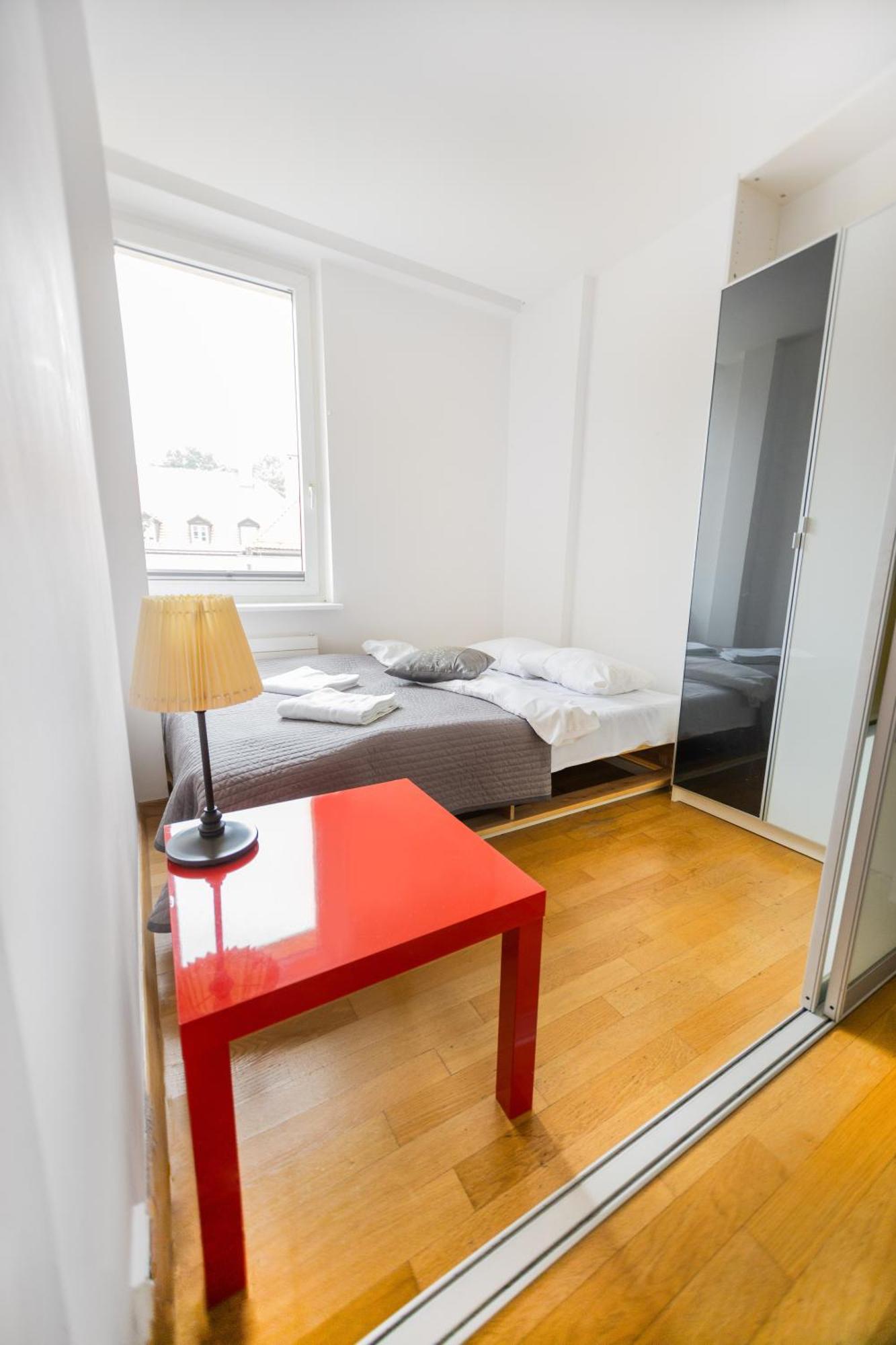 Spacious Flat In The Old Town. Apartament *
